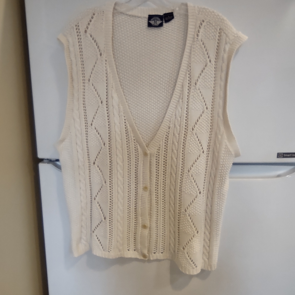 Dockers size L sweater vest